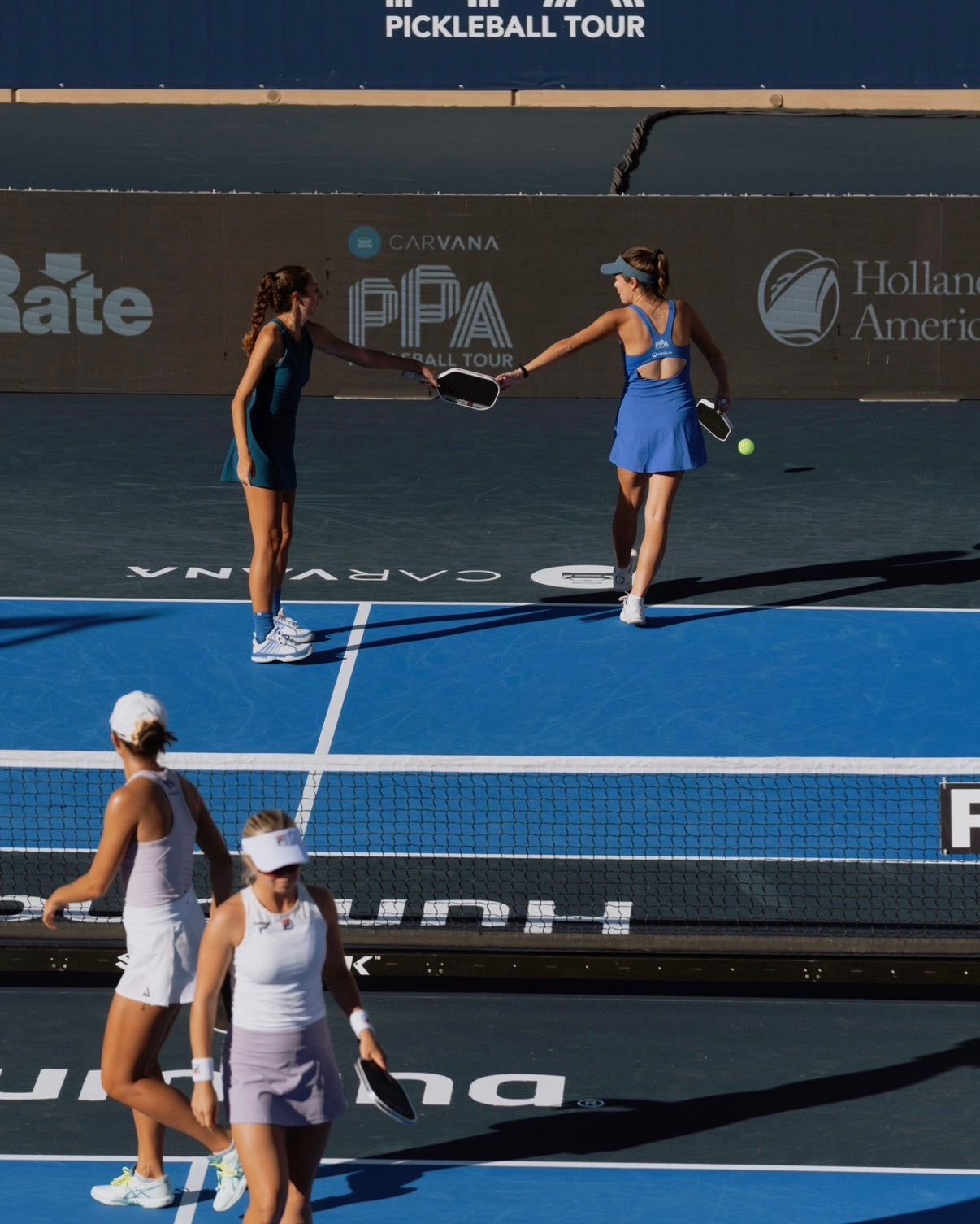 Pickleball Paddle Weight Guide: How Heavy Should Your Paddle Be? (2026)